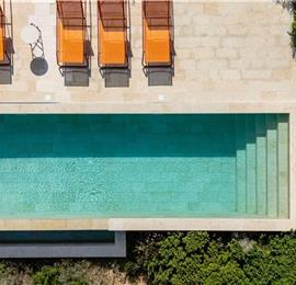 4 bedroom villa with infinity pool and sea views near Noto, Sicily, sleeps 8